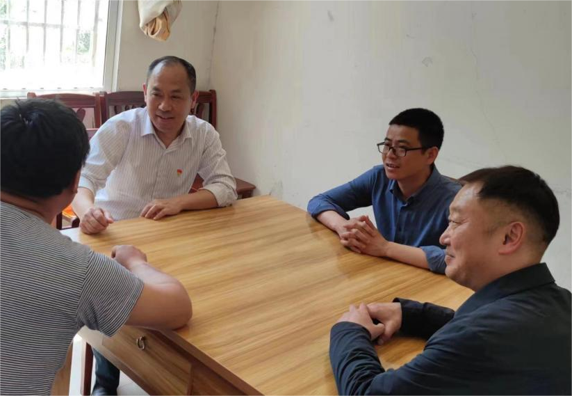 產(chǎn)業(yè)強(qiáng)基，民生為重，結(jié)對(duì)幫扶，攜手共富